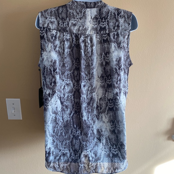 VINCE CAMUTO snake print blouse - Picture 2 of 4